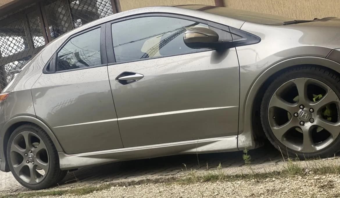 Honda Civic 2.2 CDTI, manual 6-shpejtësi — foto 2 nga 8