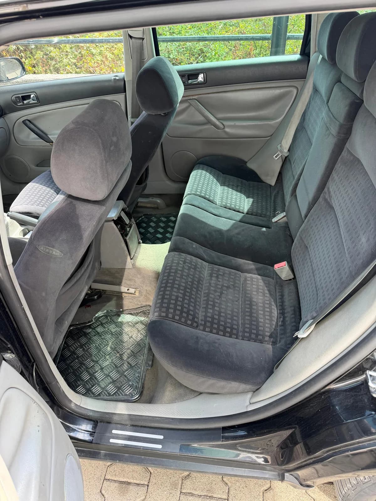 Passat 1.9 TDI automatik — foto 2 nga 10