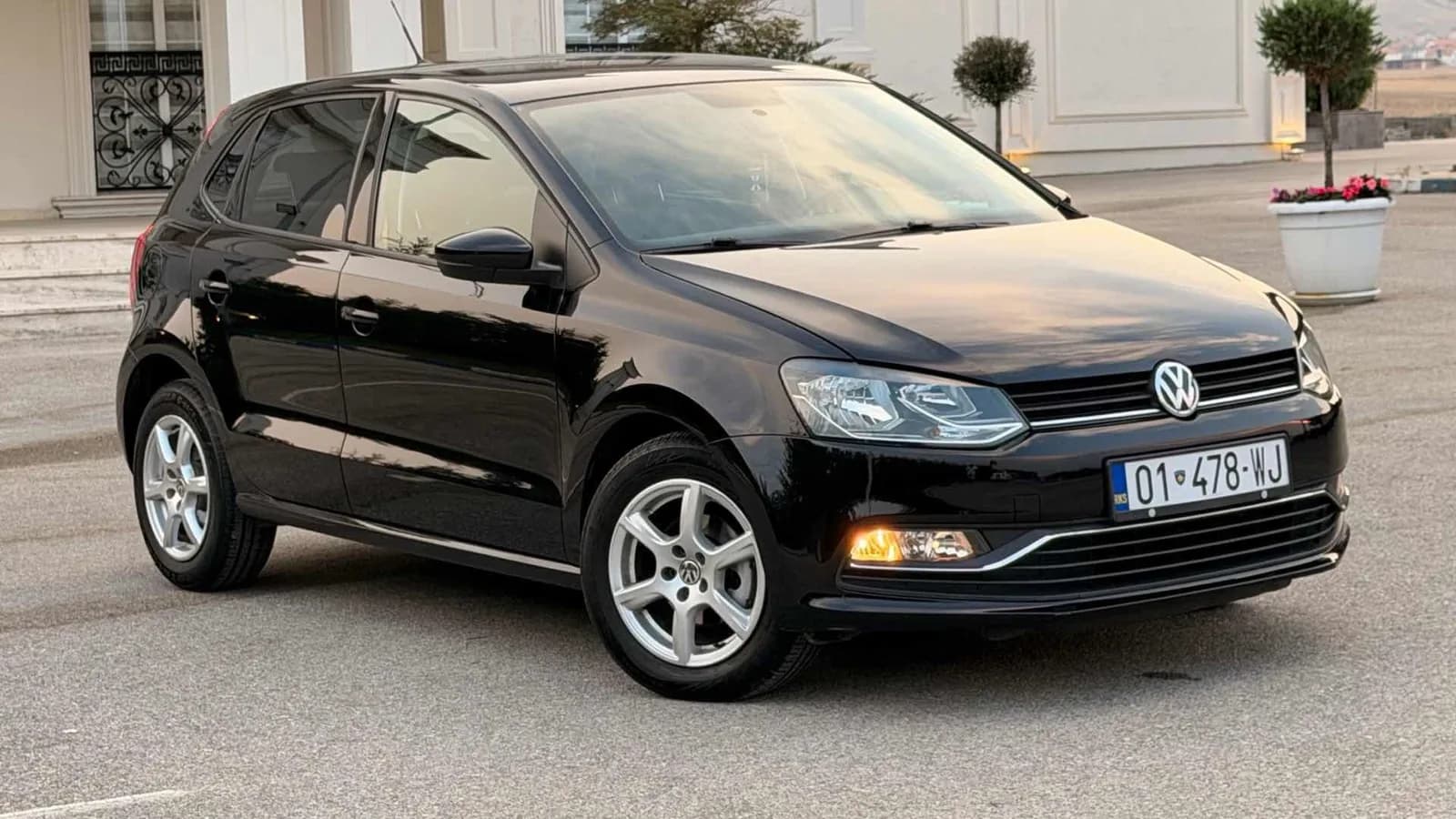 VW Polo 1.4 TDI, 2017 — foto 1 nga 8