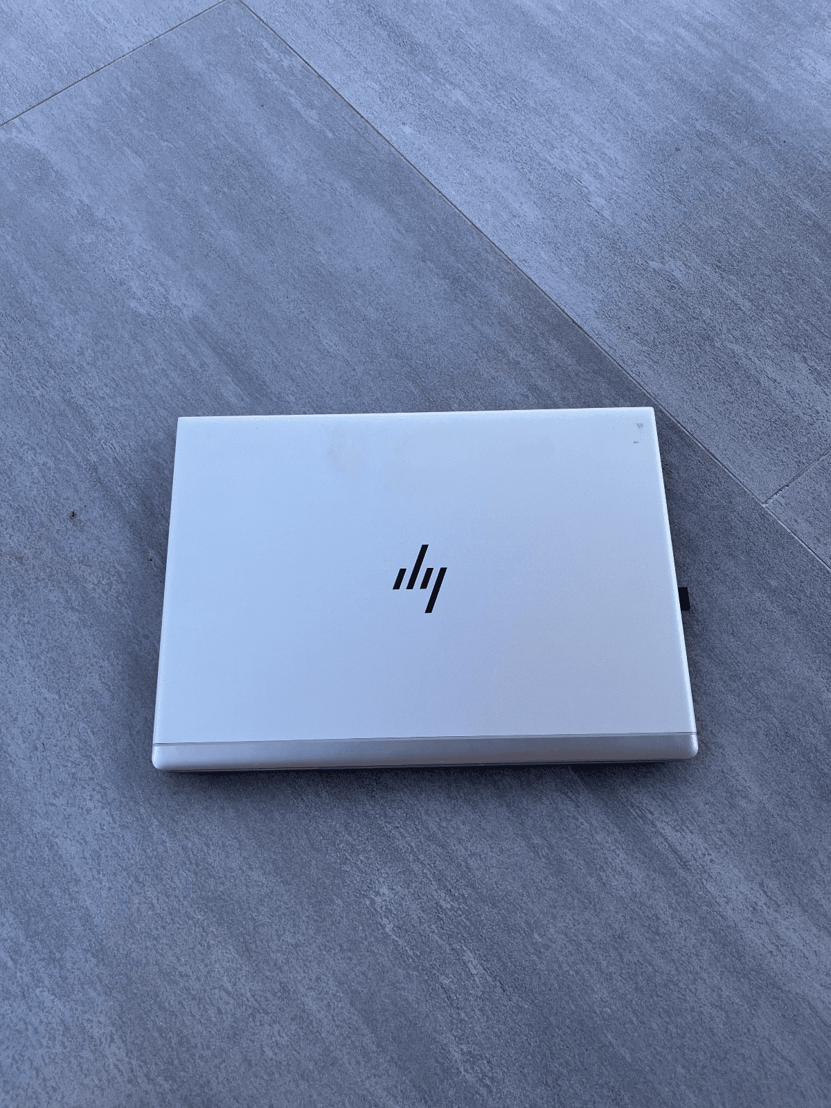 HP EliteBook 830 G6 — foto 1 nga 12