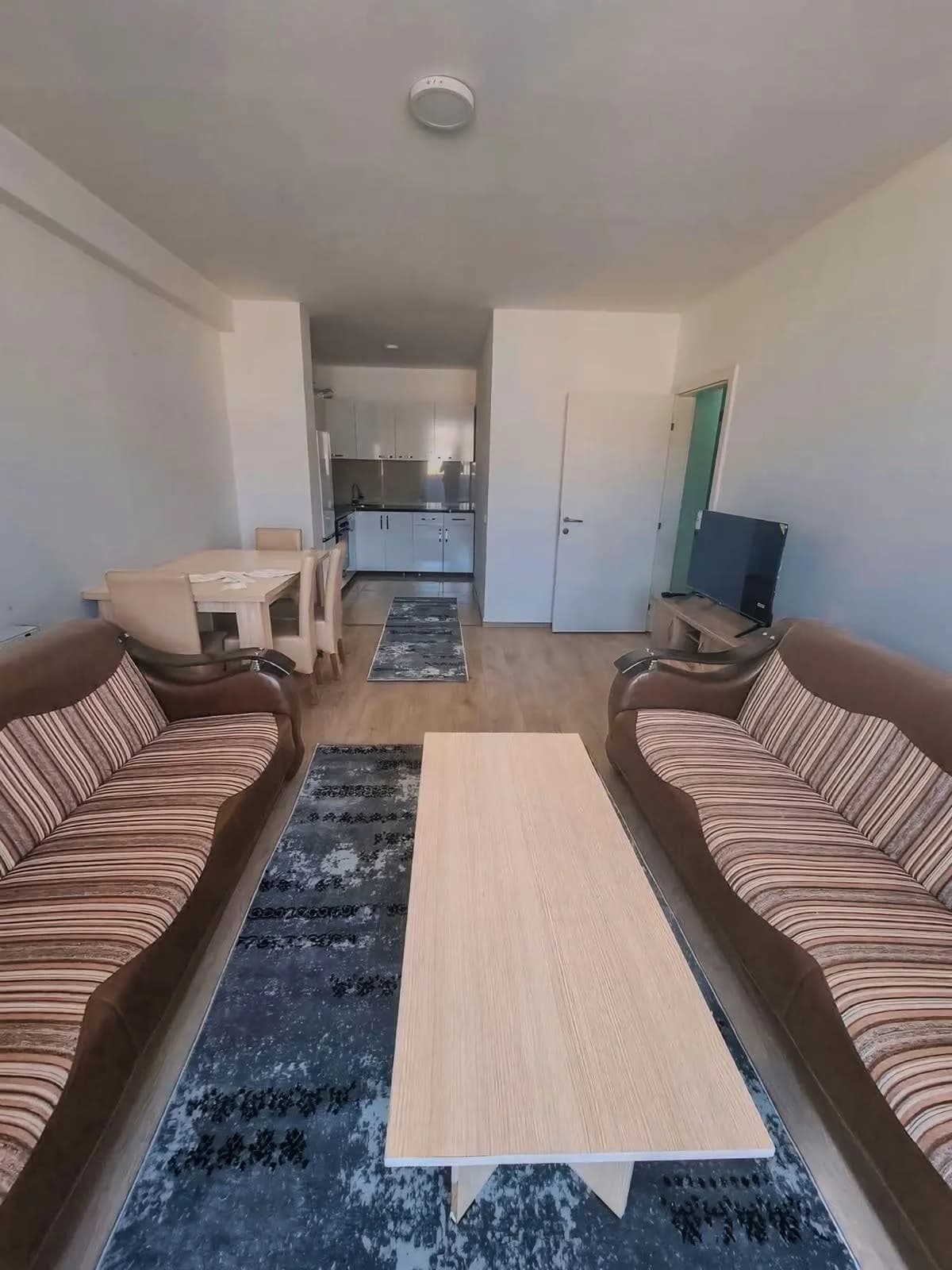 Banesë me qira në Fushë Kosovë, afër Shkollës Mihal Grameno — foto 1 nga 6
