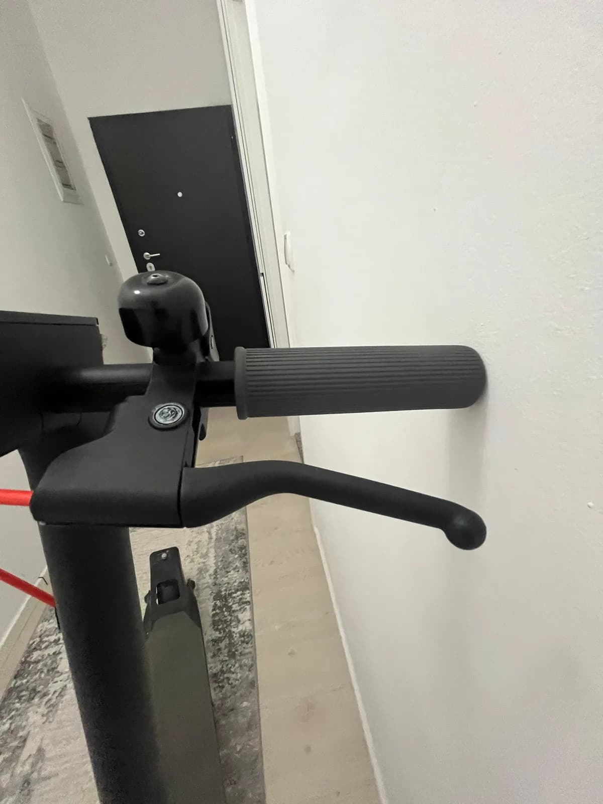 Trotinet elektrik Lite 4, 2025 — foto 2 nga 6