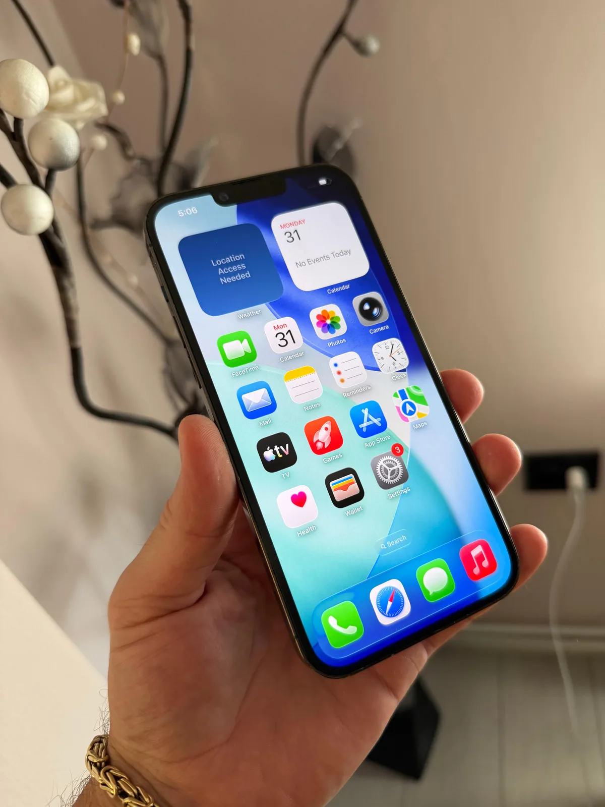 iPhone 13 Pro Max — foto 2 nga 4