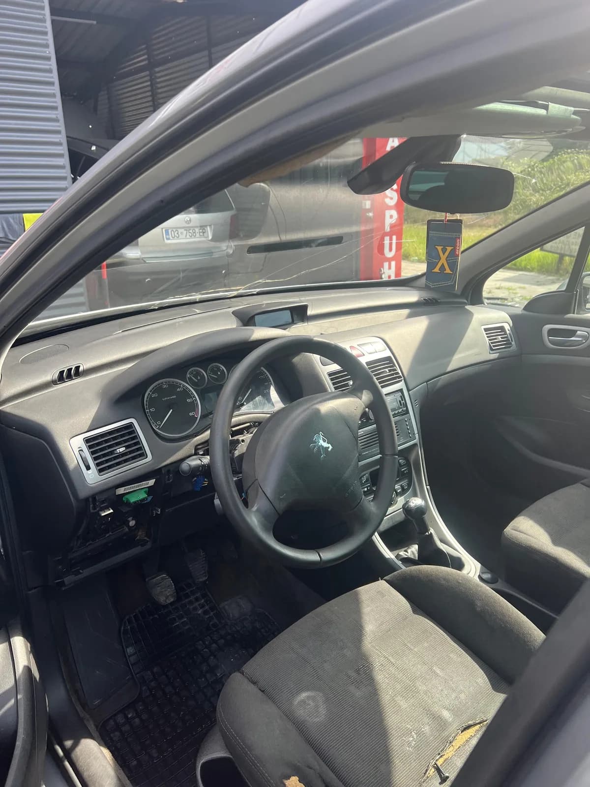 Peugeot 2.0 HDI 2003 - Me defekt — foto 2 nga 8