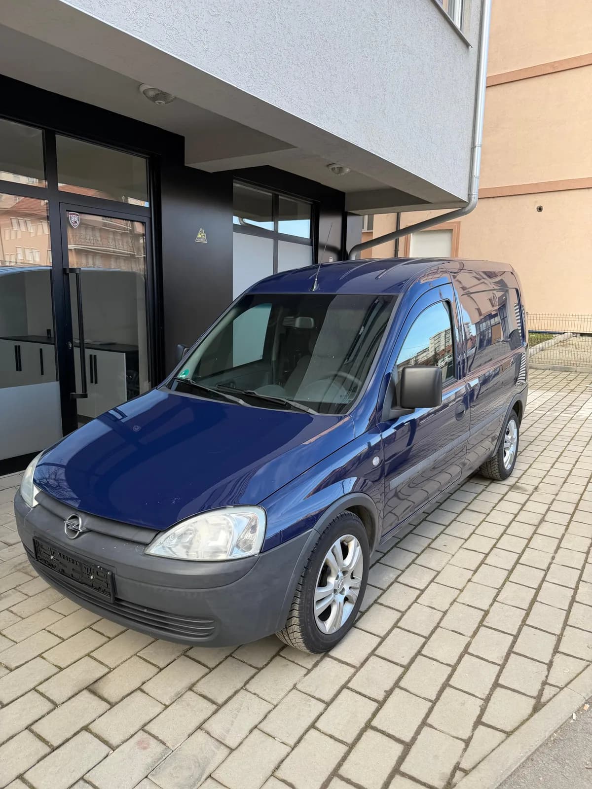 Opel Combo Pick-Up 1.7 — foto 2 nga 4