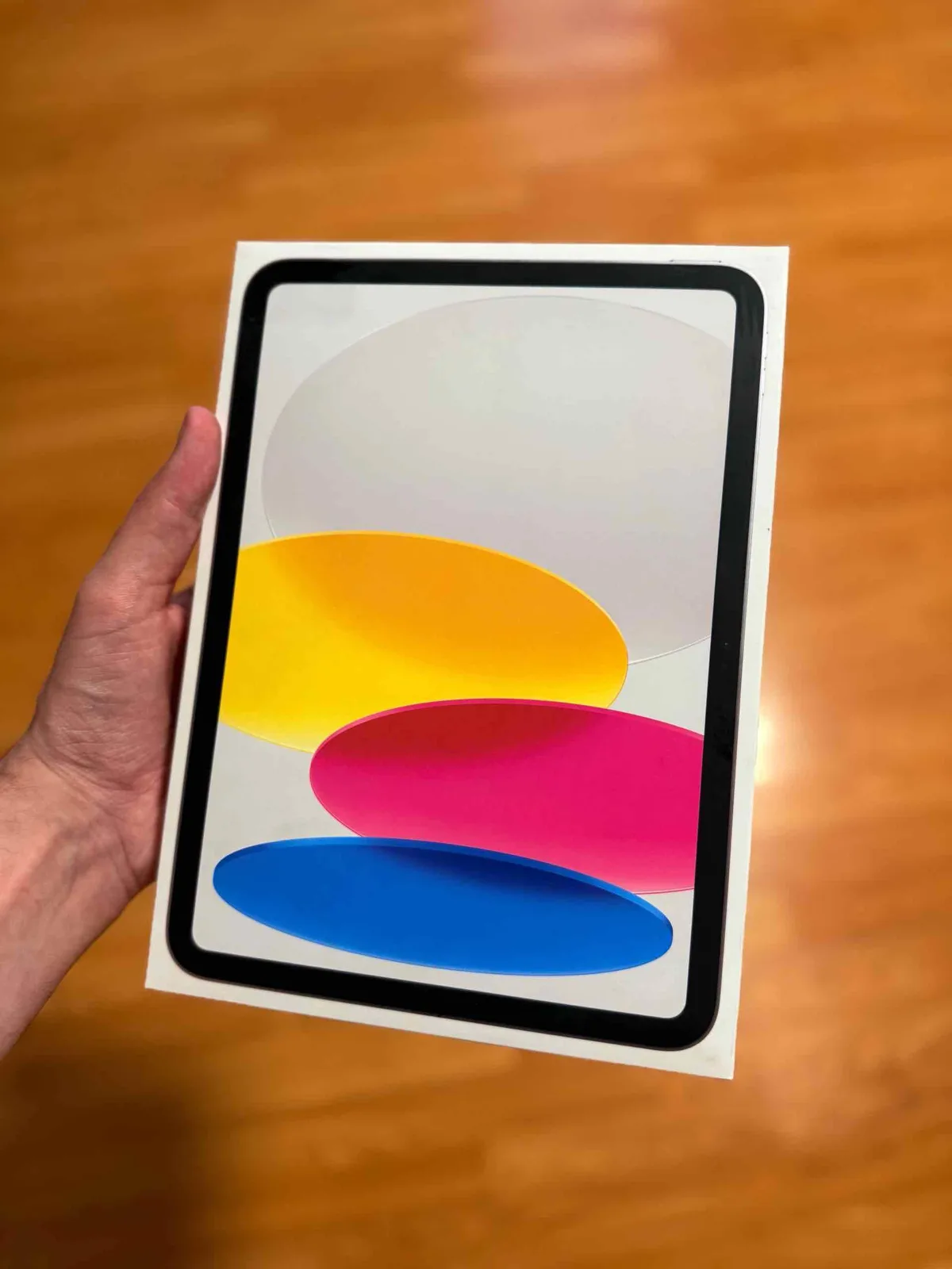 Apple iPad A16, 128 GB, viti 2025 — foto 1 nga 4