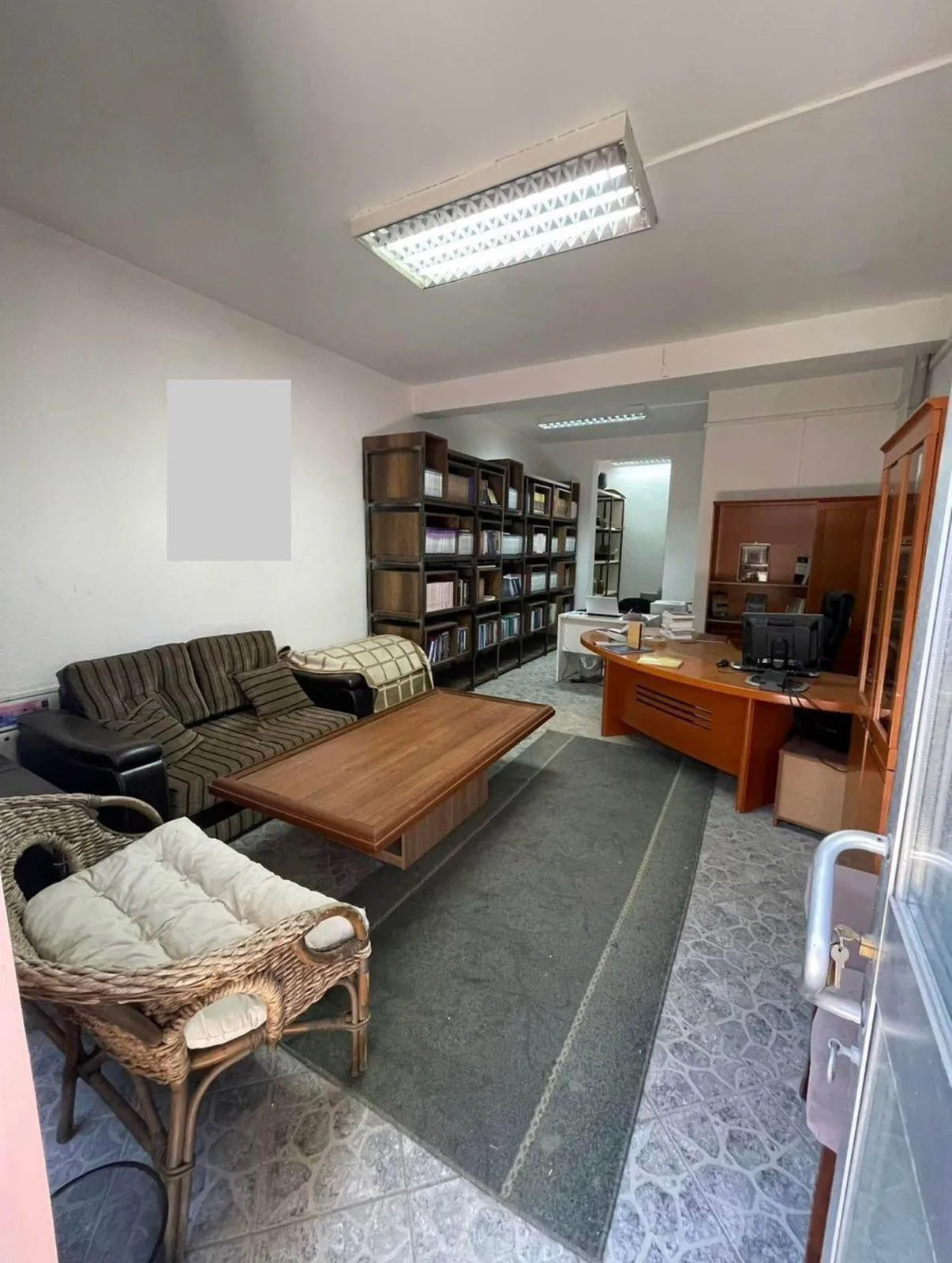 Lokal me qira në Aktash — foto 1 nga 3