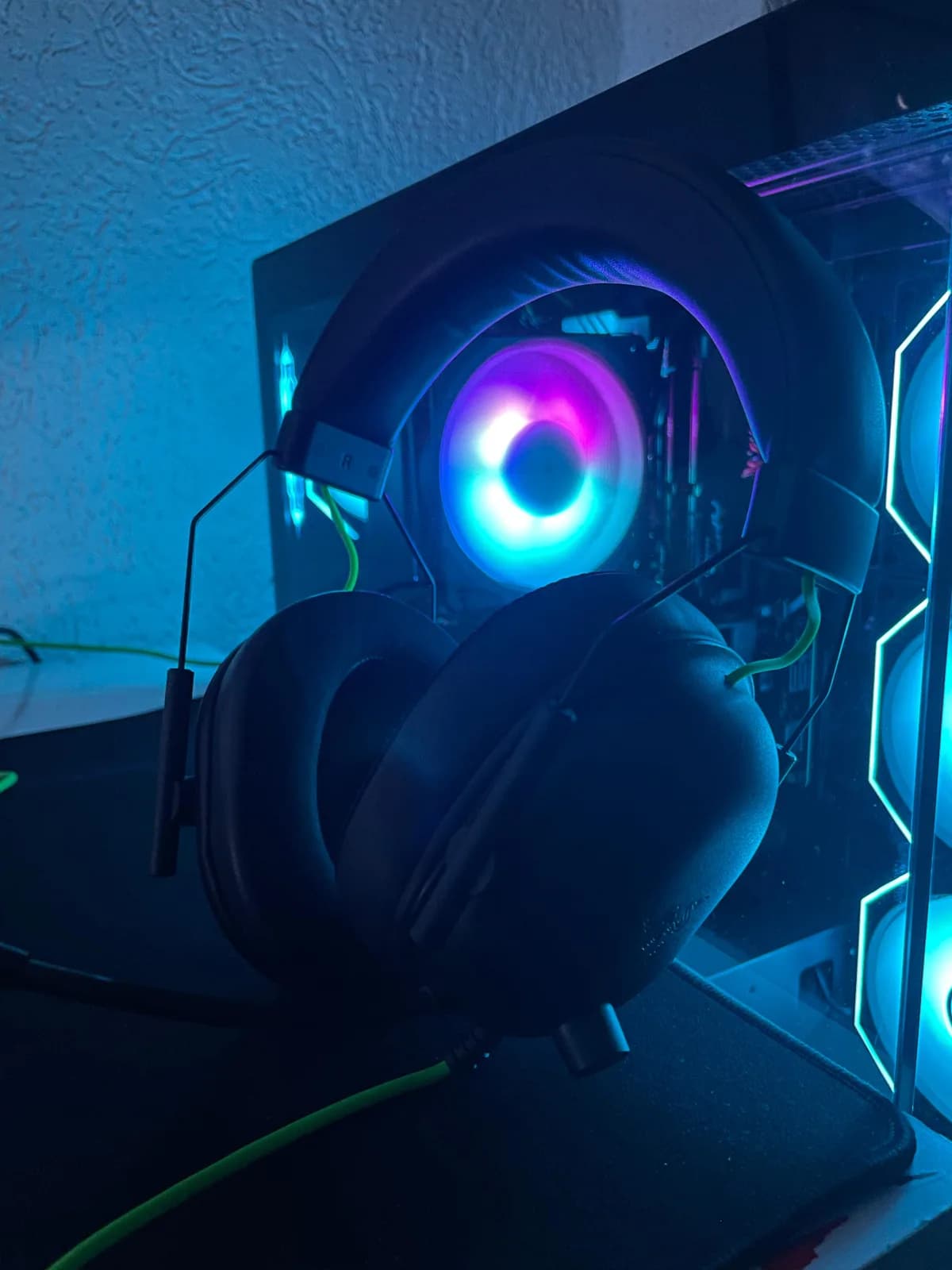 Gaming PC — foto 2 nga 7