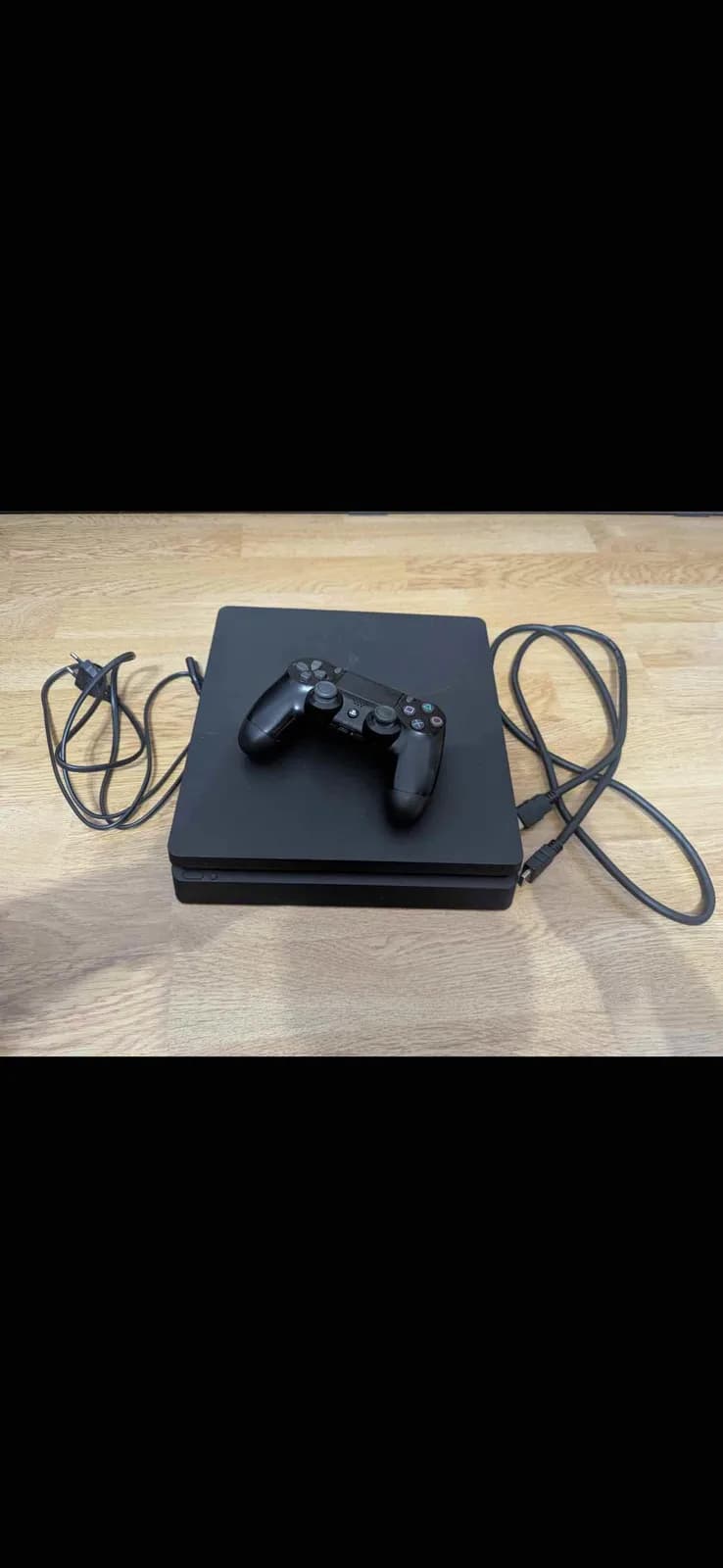 Sony PlayStation 4 Slim — foto 1 nga 5